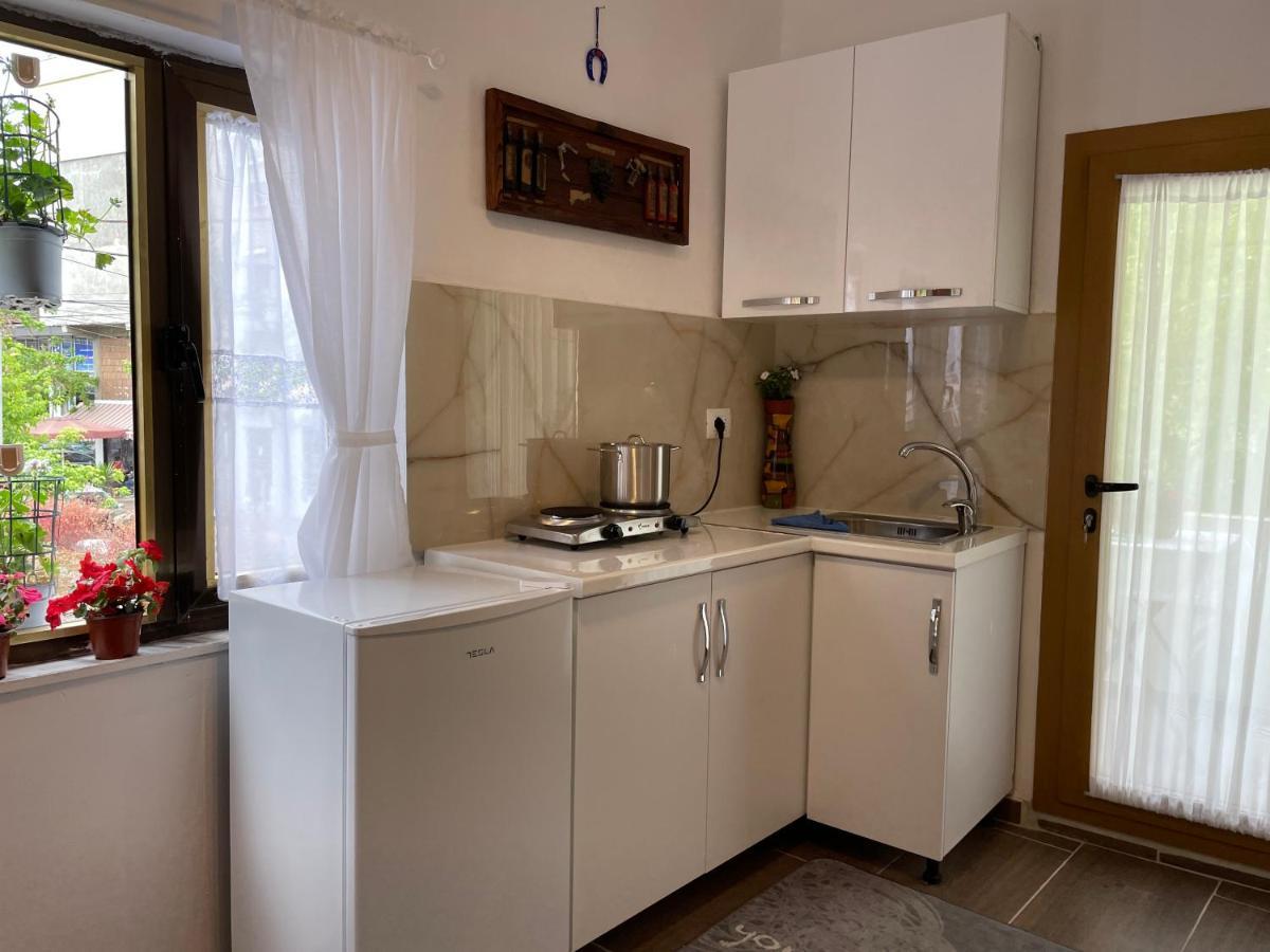 Apartahotel Kamu's With Terrace Tirana