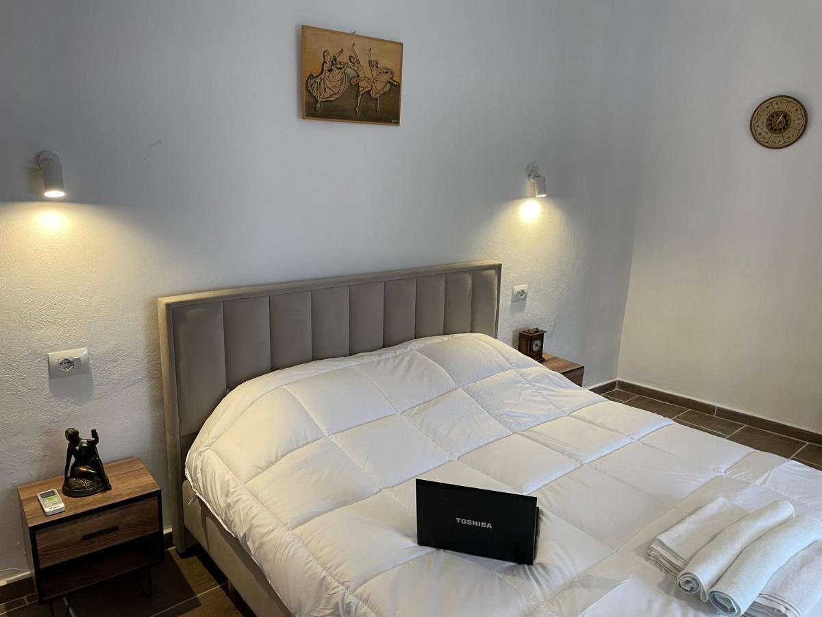 Aparthotel Kamu's With Terrace